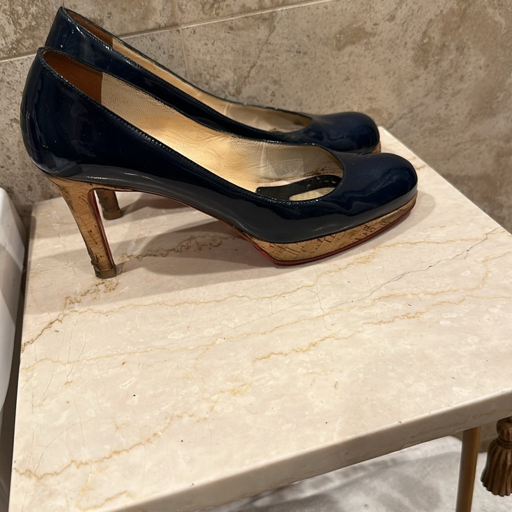 Christian Louboutin pumps size 38.5